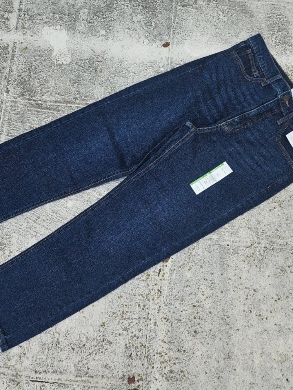 Time and Tru Women Jeans Blue Dark Denim Straight Leg Jeans Size 10 Short NWT - Picture 2 of 9